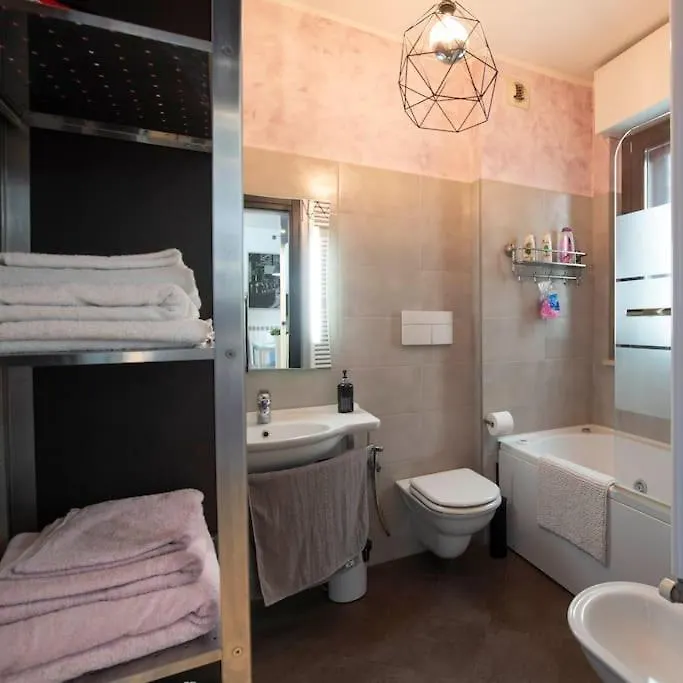 Apartment Grazioso Appartamento Immerso Nel Verde Rome